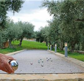 5 bedroom luxury villa with infinity pool, sea views and tennis court near Chania, sleeps 10